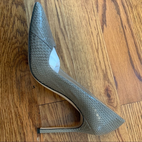 Manolo Blahnik BB105 Snakeskin Pump - Picture 6 of 16